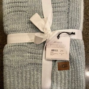 New UGG Offshore Knit Throw Blanket 50"x 70" Mist